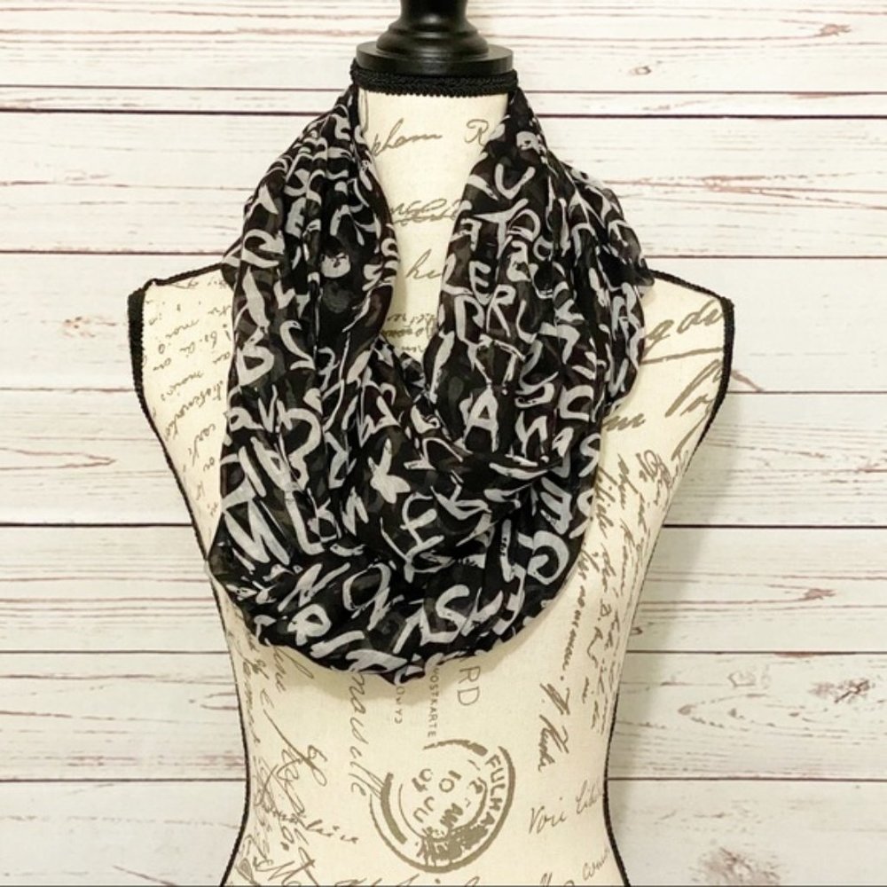 Apt 9 Black & White Graphics Infinity Scarf